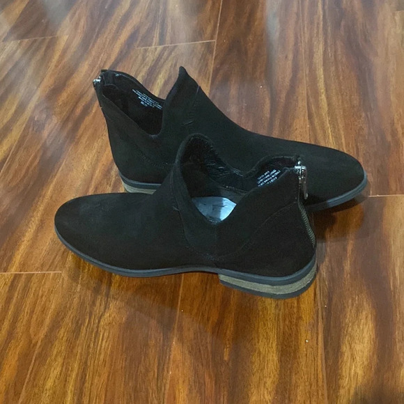 Born Womens Arula  Black Leather Comfort Back Zip Ankle Booties Size 7/38M NWOB - Picture 2 of 10